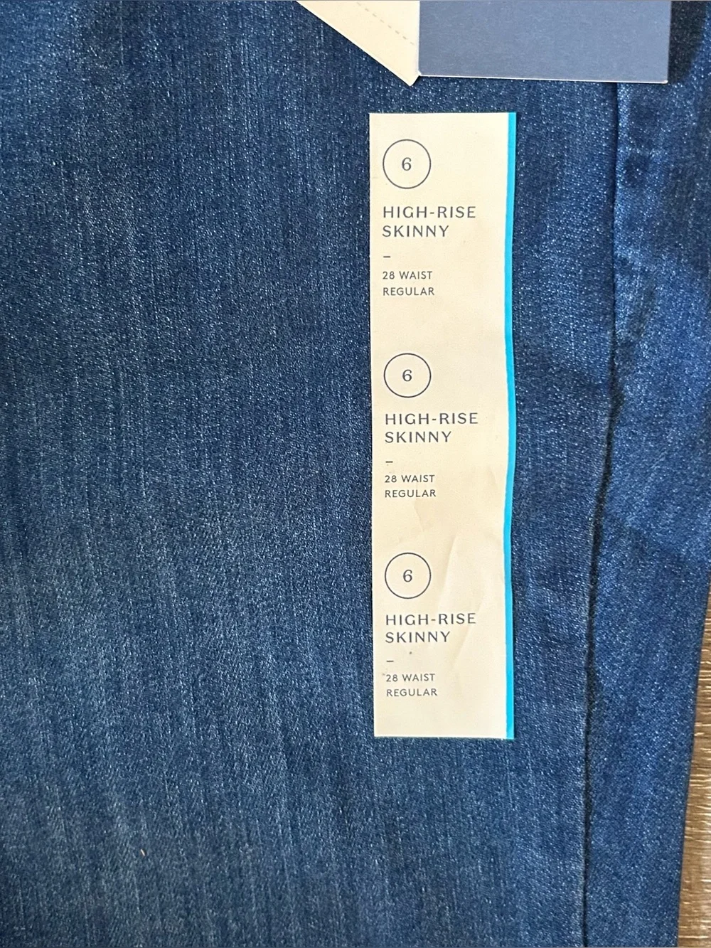 NWT Size 6 Universal Thread Medium Wash High Rise Skinny Jeans